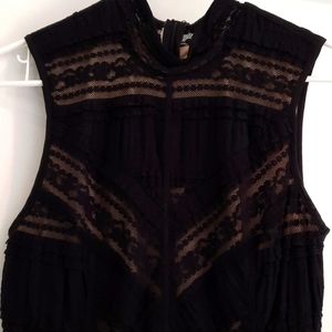 Venus Black Lace Evening Dress